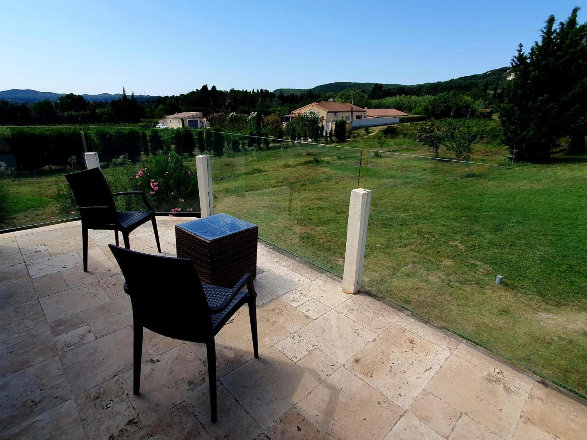 Apartmán Superbe Chambre Avec Terrasse, Parking Prive, Jardin, Calme, Climatisation, 10 Mn Pont Du Gard #7 Rochefort-du-Gard Exteriér fotografie